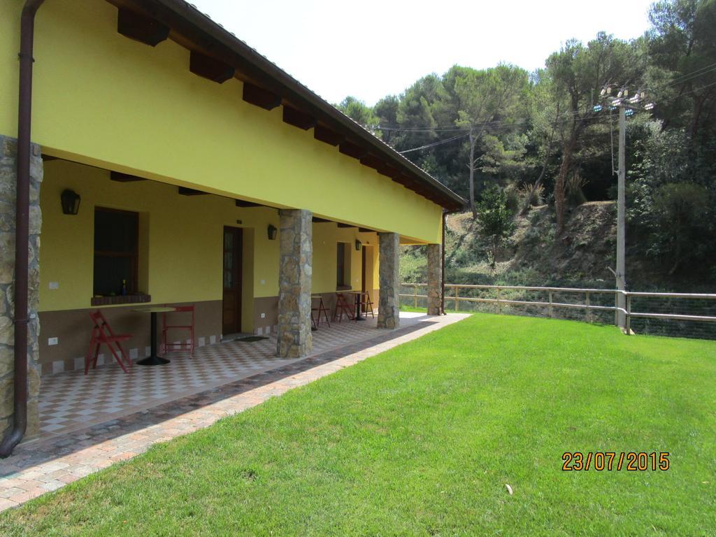 Agriturismo Rio Castello Marina dʼMarina dʼAndora Eksteriør billede